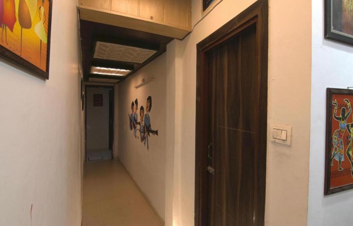 The For You Hotel & Restaurant Rishīkesh Екстериор снимка